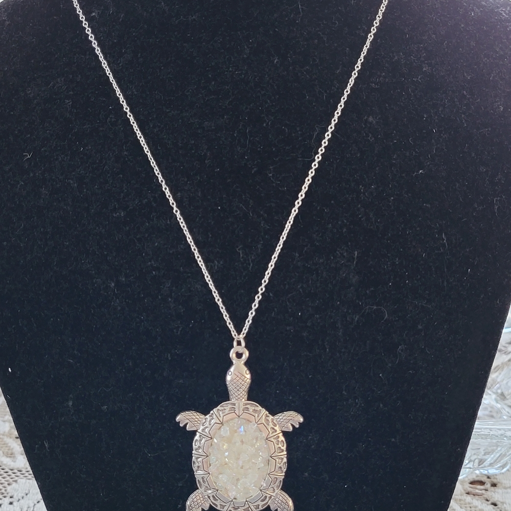 Beachy Silver Sea Turtle Pendant Necklace